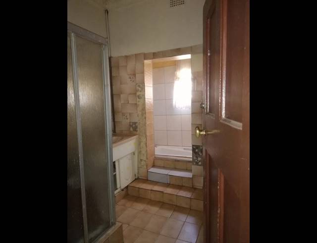 3 BEDROOM HOUSE FOR SALE IN MAYFAIR